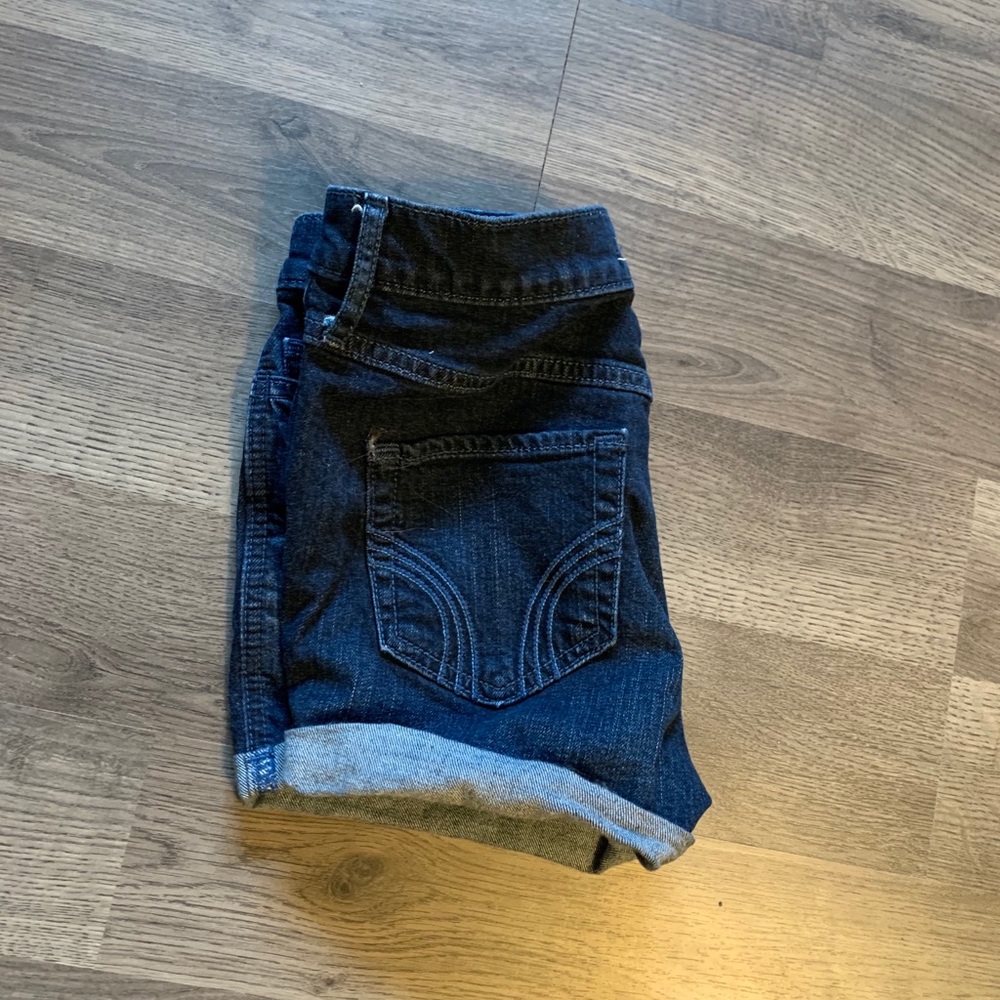 Hollister high-waisted shorts